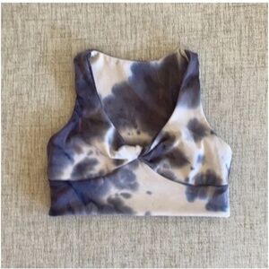 🪞 NEW tie dye twist front v neck crop top